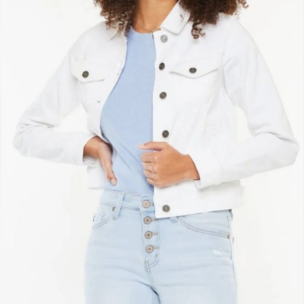 KanCan Women's Los Angeles Vintage White Cropped Denim Jacket.  Size S